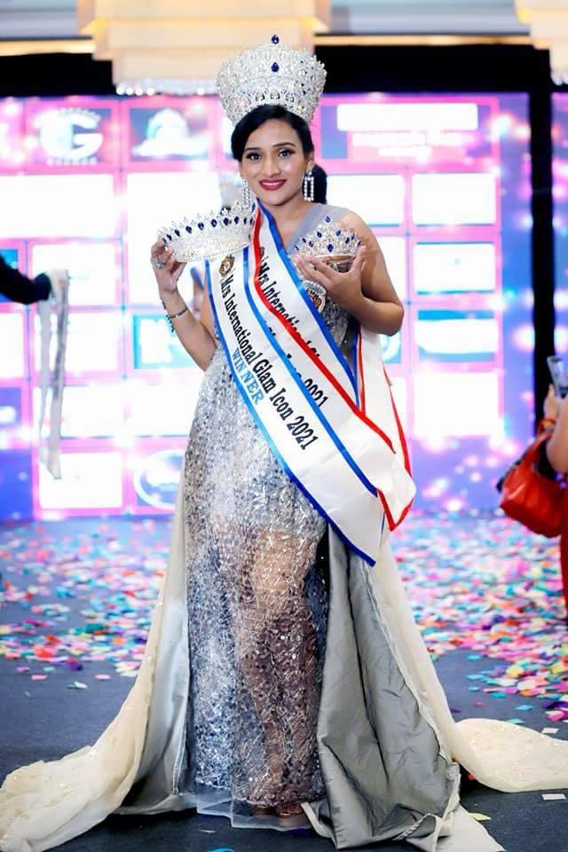 Mrs. International Glam Icon- Winner